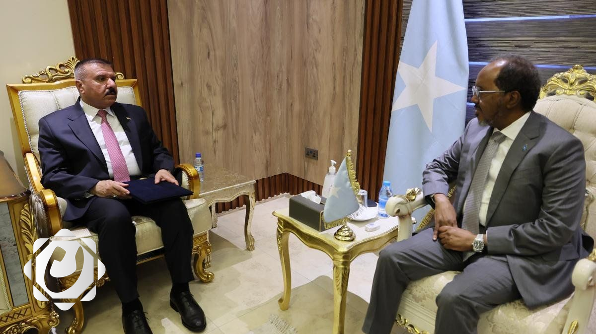 دعوة رسمية من العراق للرئيس الصومالي لحضور القمة العربية في بغداد