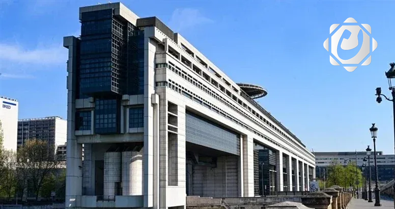 فرنسا تعلن خطة جريئة لدمج وإلغاء ثلث الوكالات الحكومية