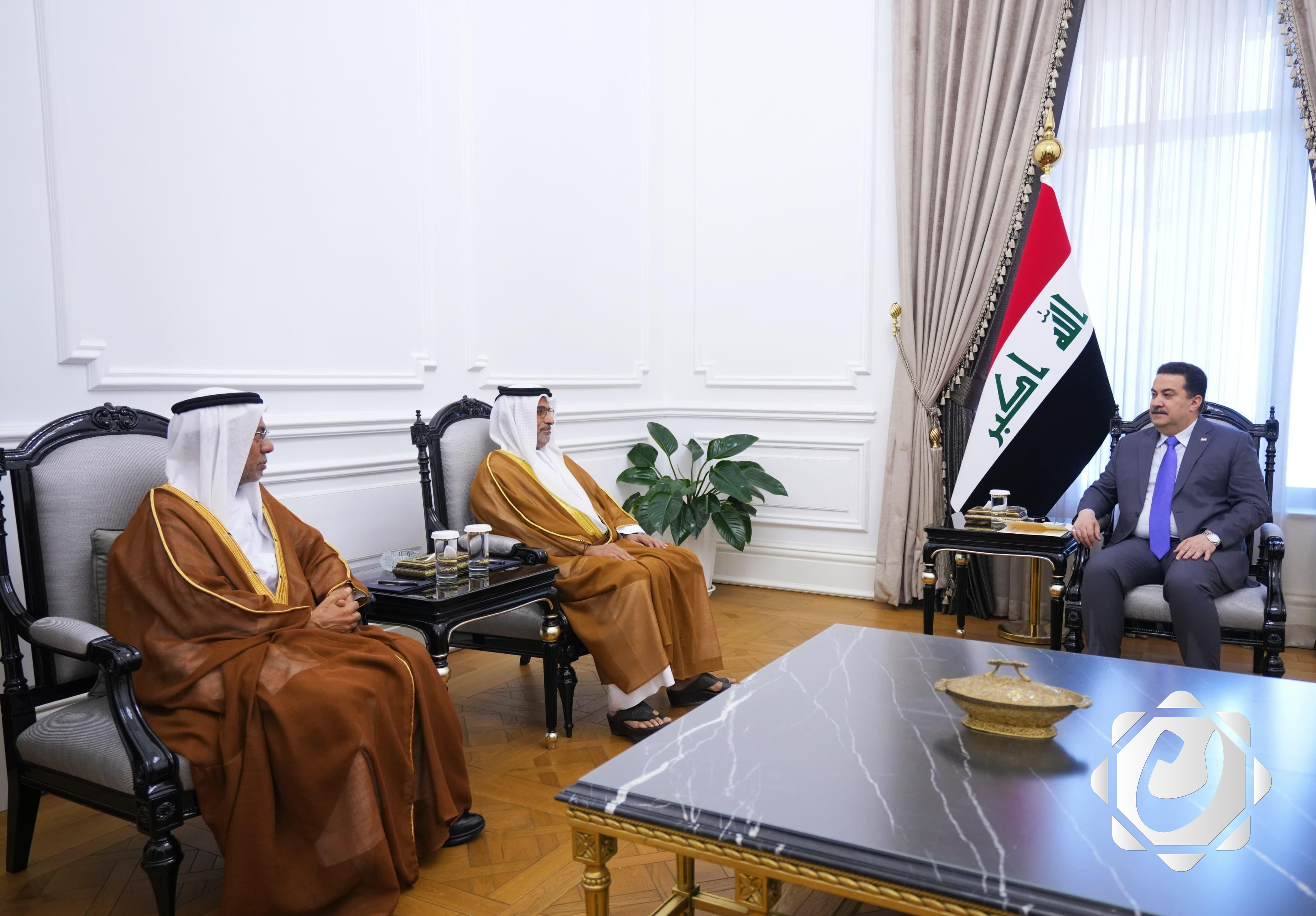 العراق والإمارات: شراكة استراتيجية في مجال الطيران والنقل الجوي