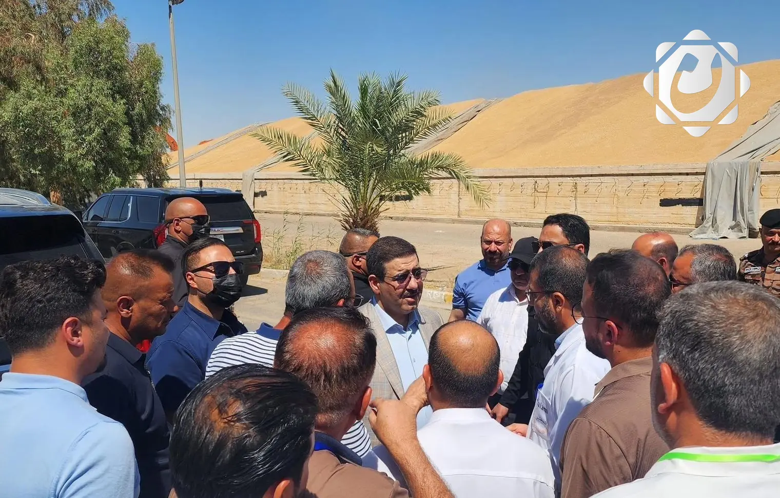 وزير التجارة يعلن عن تحقيق الاكتفاء الذاتي من الحنطة وتوزيع الطحين مستمر