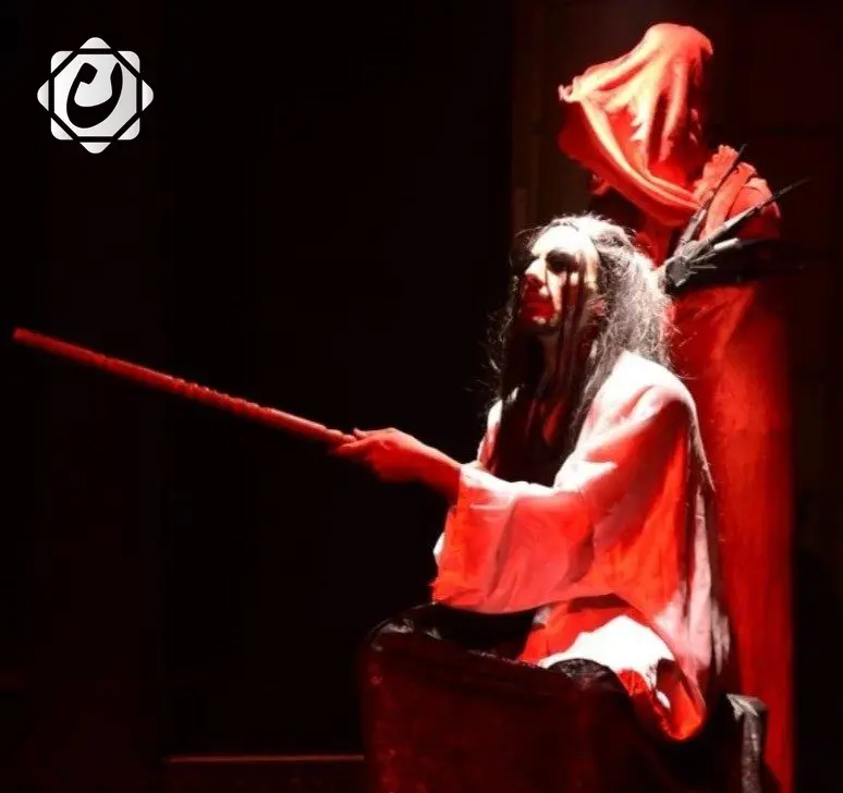 عرض مسرحي جديد بعنوان "قناع السعادة" في بغداد بالتعاون مع نقابة الفنانين