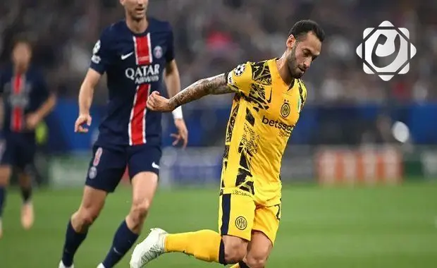 إنتر ميلان ينفي مفاوضات الهلال والنصر مع تشالهان أوغلو