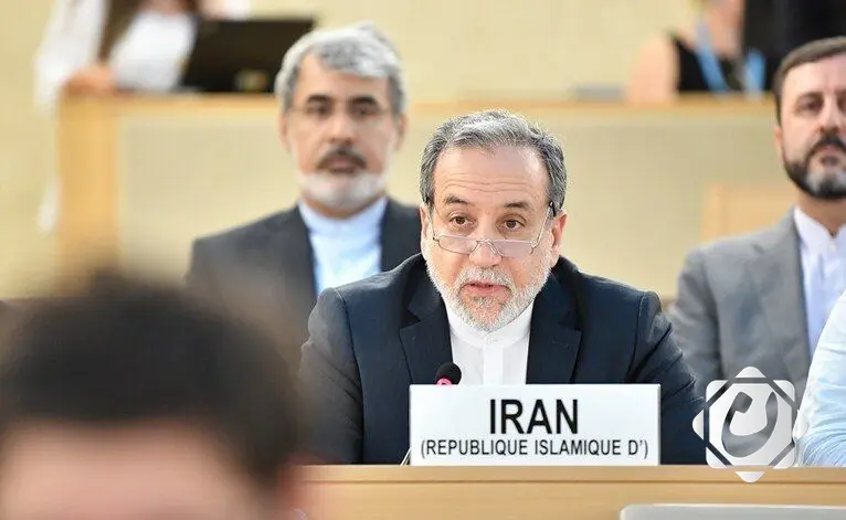 إيران ترد على قرار الترويكا الأوروبية بإعادة فرض العقوبات