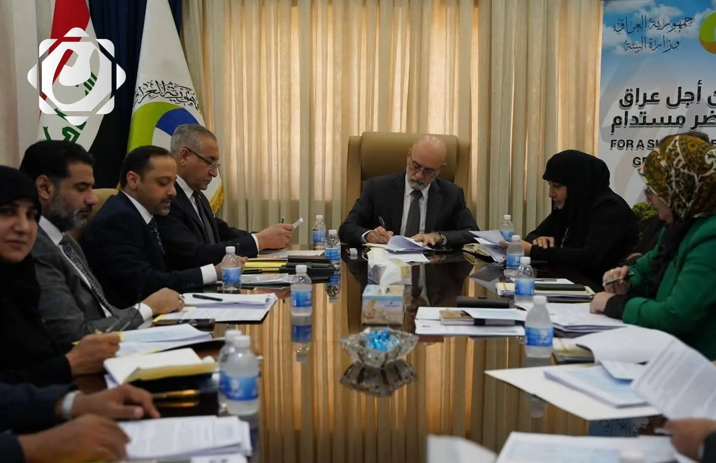 وزير البيئة يعلن عن تشكيل فريق ميداني لمتابعة حرائق بساتين الدورة