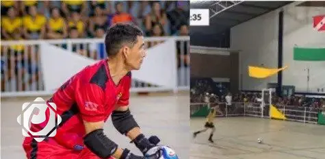 وفاة حارس مرمى بعد تصديه لركلة جزاء في بطولة كرة قدم بالبرازيل