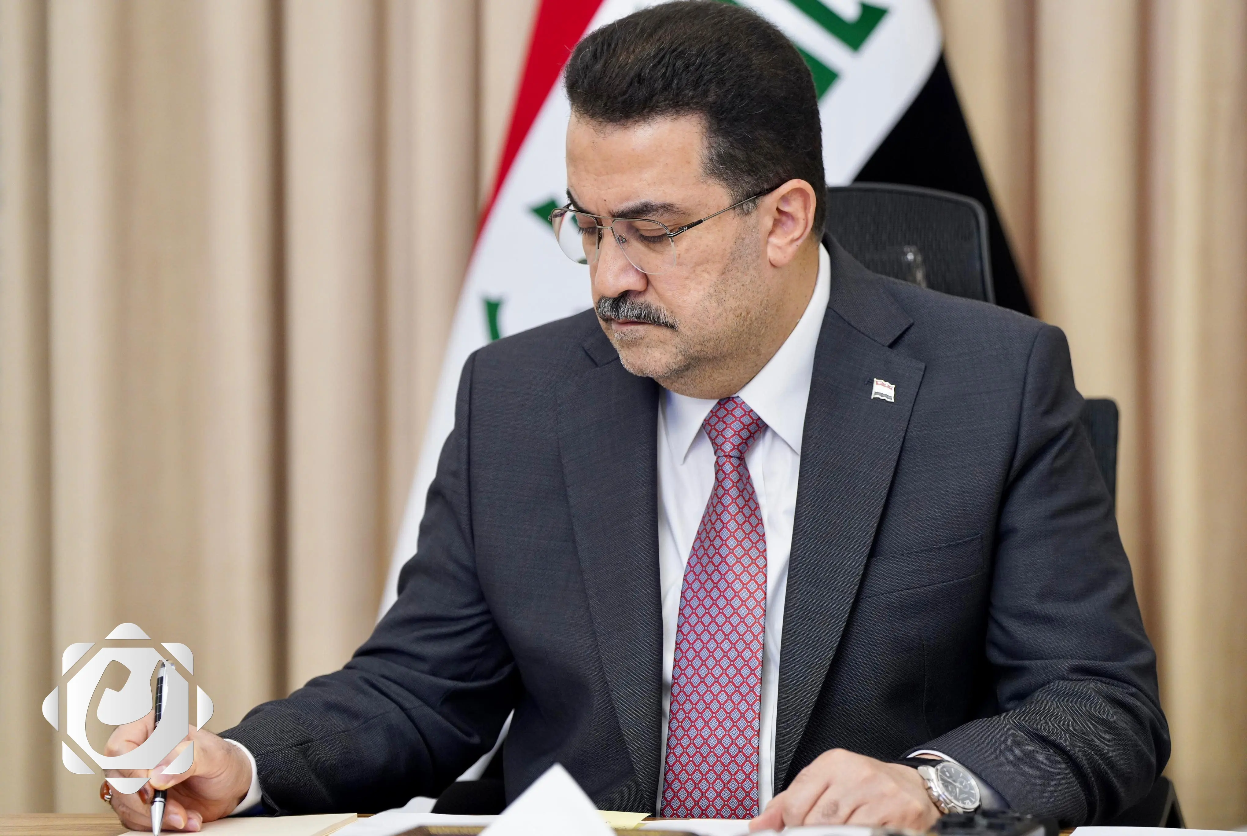 رئيس الوزراء يوجه بتشكيل لجنة تحقيقية عليا للتحقيق في شبهات تهريب النفط