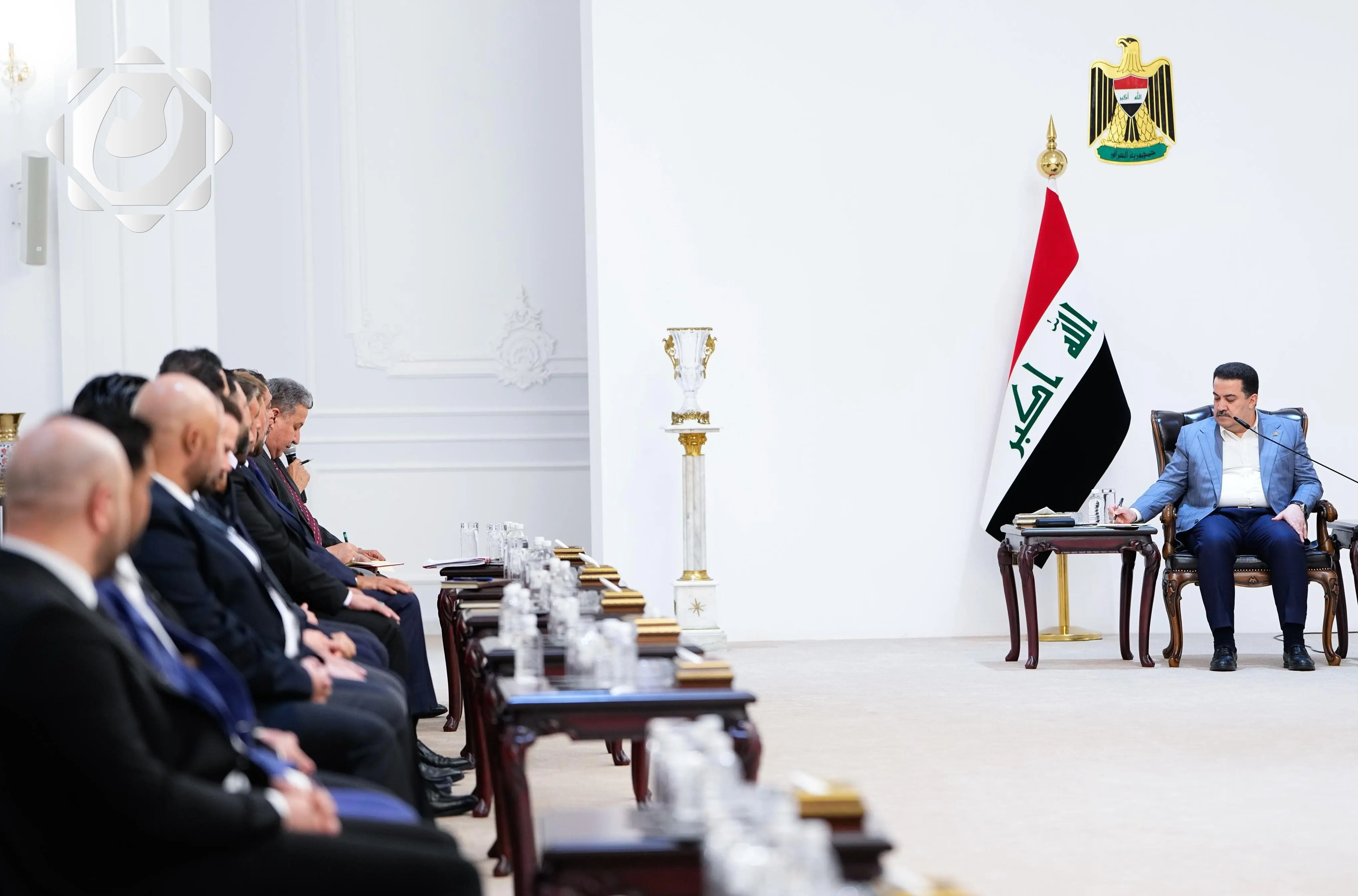 رئيس الوزراء يؤكد على دور المطاعم في تعزيز الاقتصاد الوطني