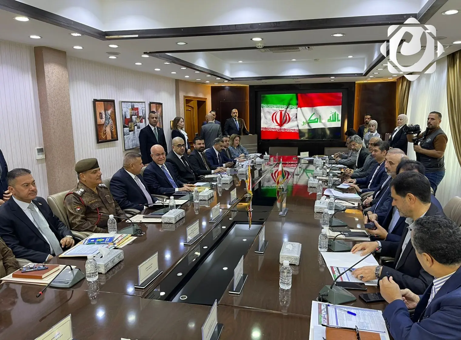 اجتماع وزيرا الداخلية والصحة مع نائب رئيس الجمهورية الإسلامية الإيرانية