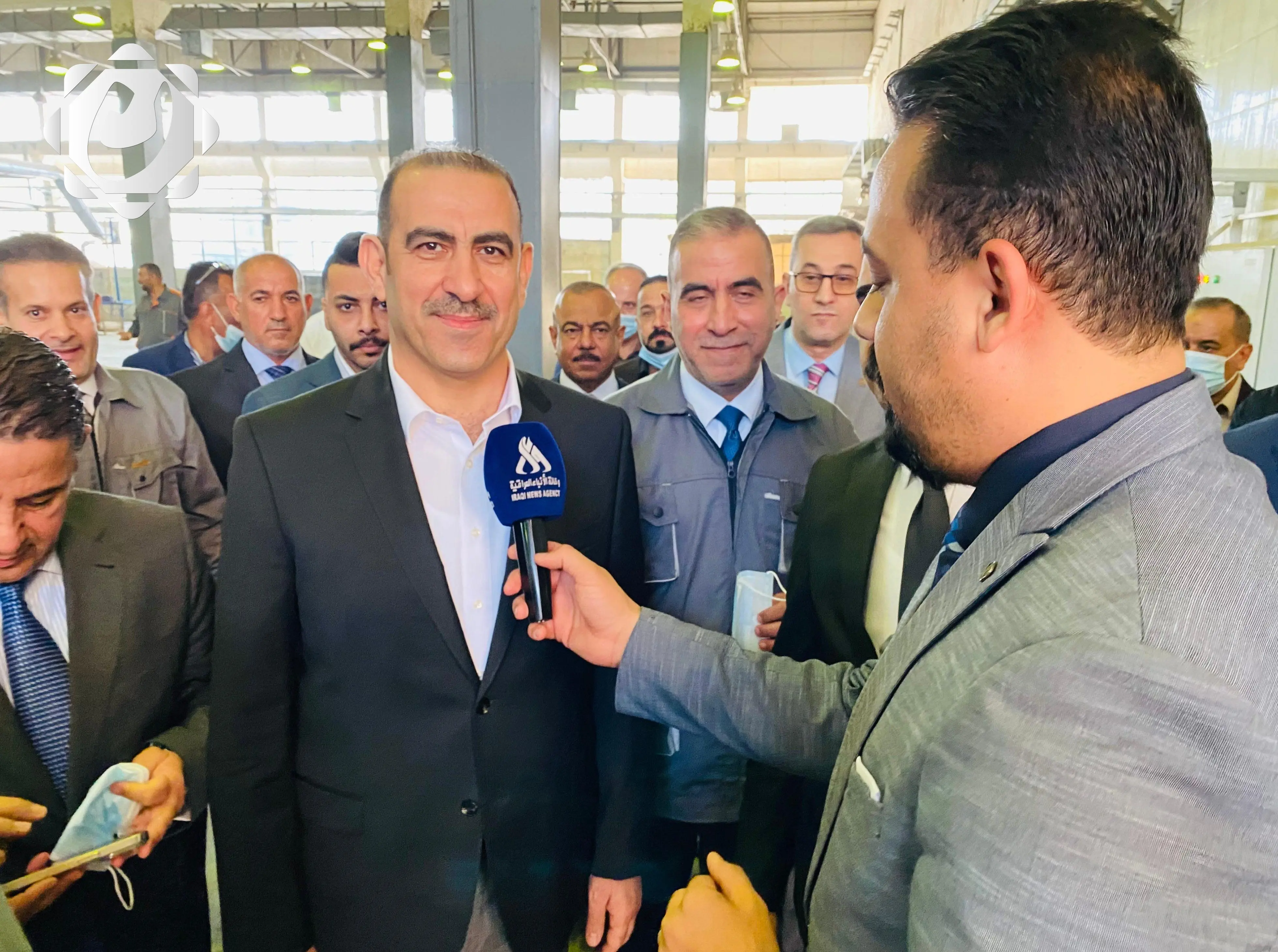 وزير الصناعة يؤكد توفير فرص استثمارية لإعادة إحياء المصانع المتوقفة