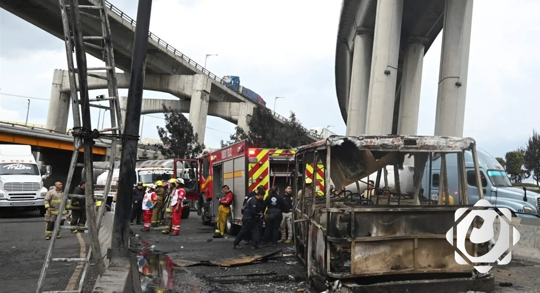 ثلاثة قتلى و67 جريحًا في انفجار شاحنة صهريج غاز في مكسيكو