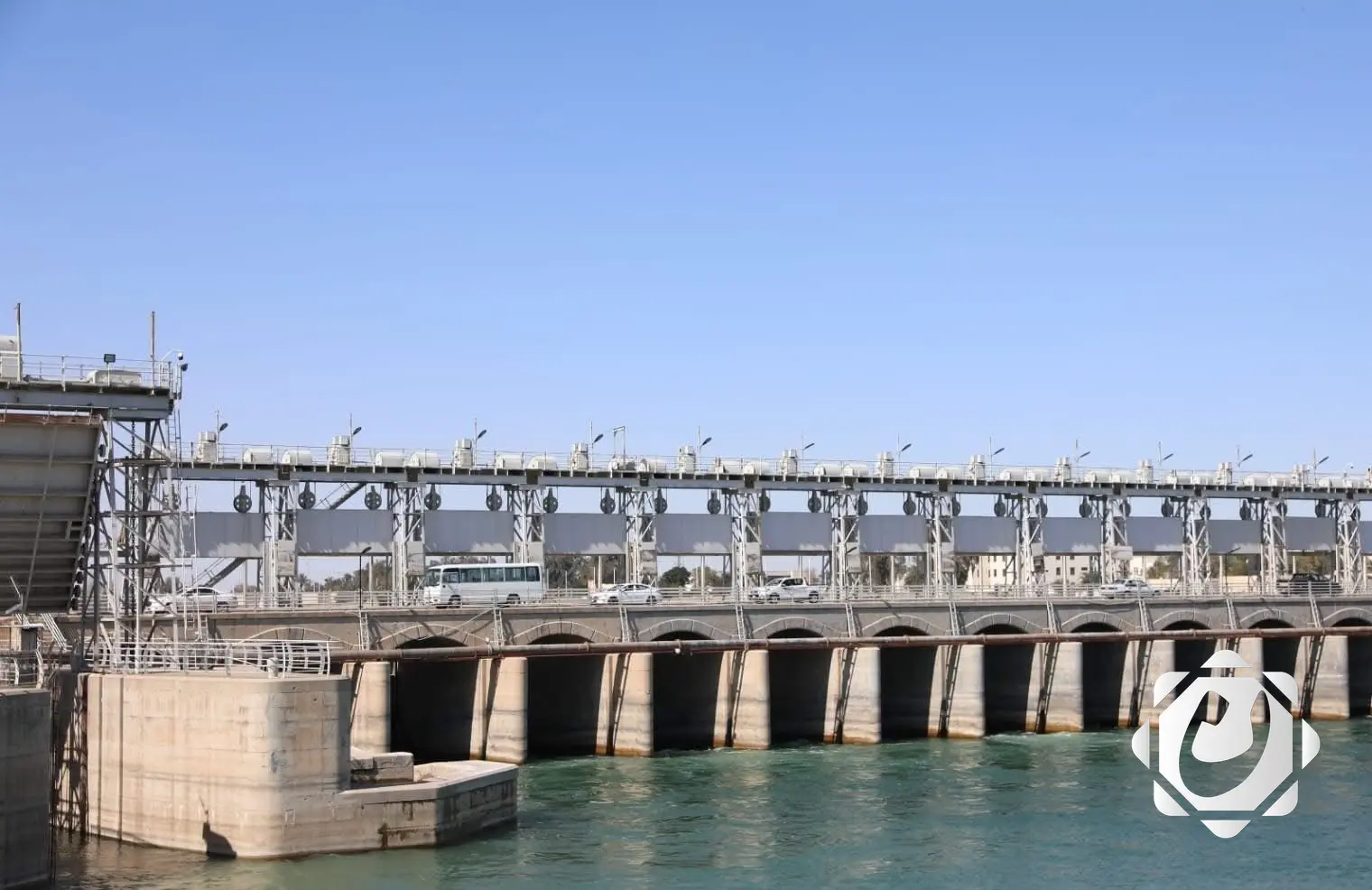 توجيه رسمي بفتح ناظم الورار لتحسين جودة المياه في سدة الرمادي