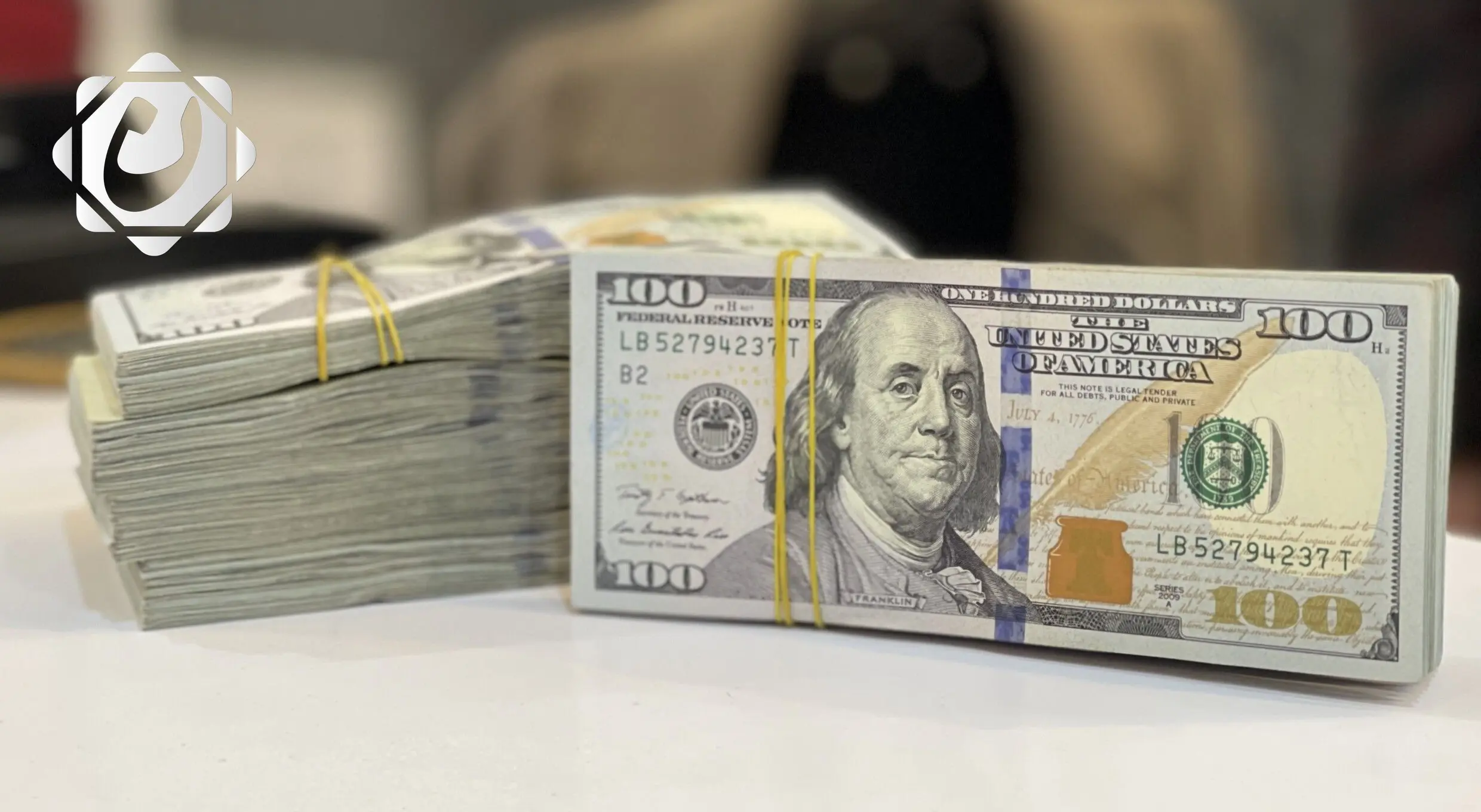 استمرار انخفاض سعر الدولار أمام الدينار العراقي