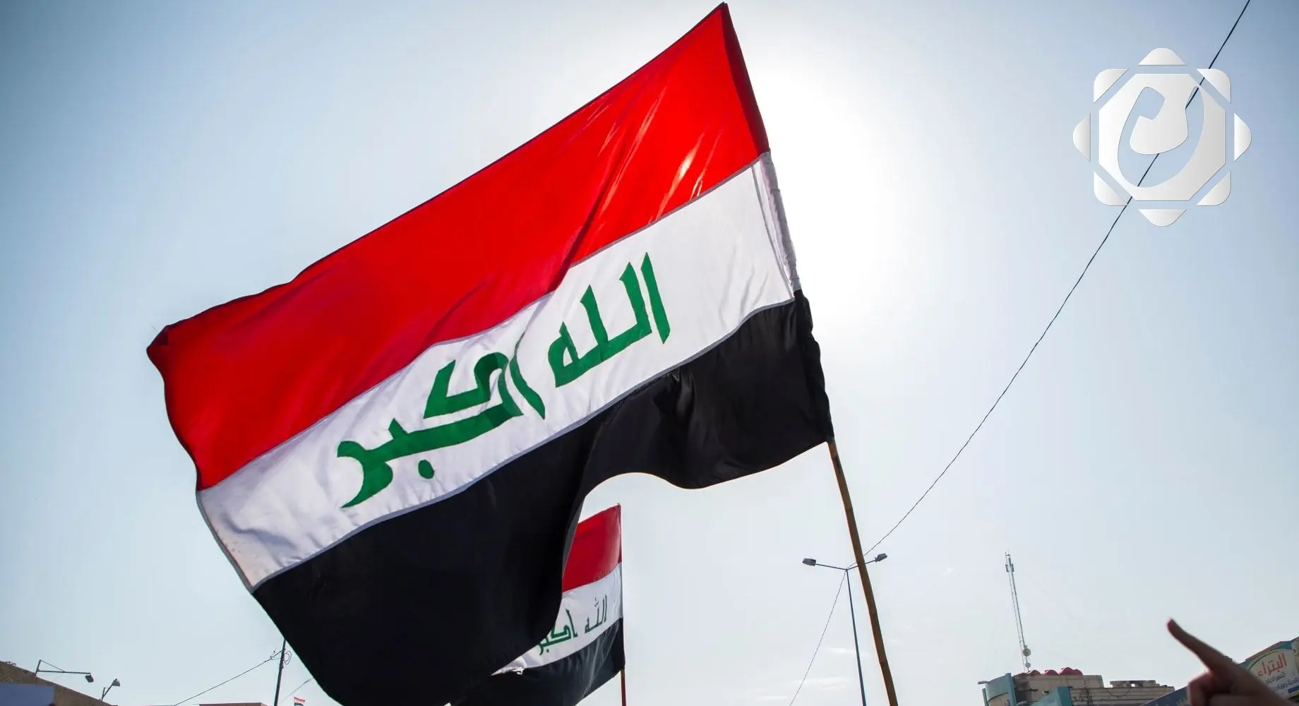 إطلاق حملة لاستبدال ورفع العلم العراقي في الأماكن العامة بمناسبة اليوم الوطني