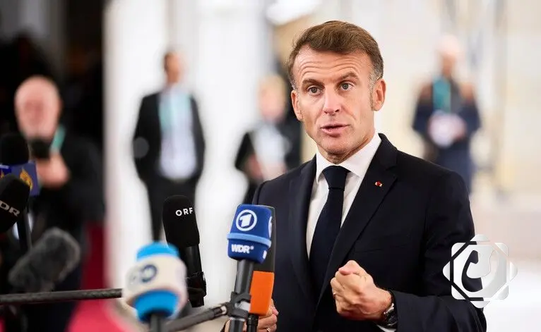 ماكرون: إمكانية إسقاط طائرات حربية روسية في حال دخولها أجواء أوروبا