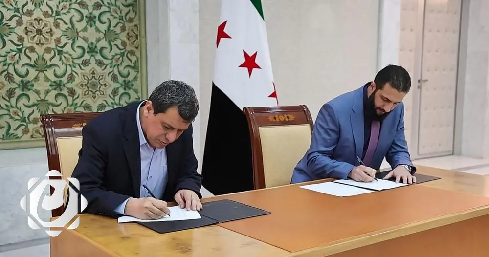 قائد قوات سوريا الديمقراطية يدعو لإقامة منطقة حكم ذاتي في سوريا