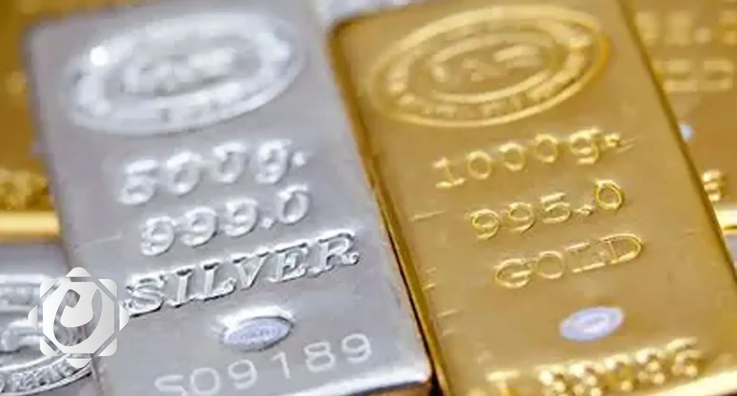 أسعار الذهب والفضة تواصل انخفاضها بعد موجة بيع كبيرة