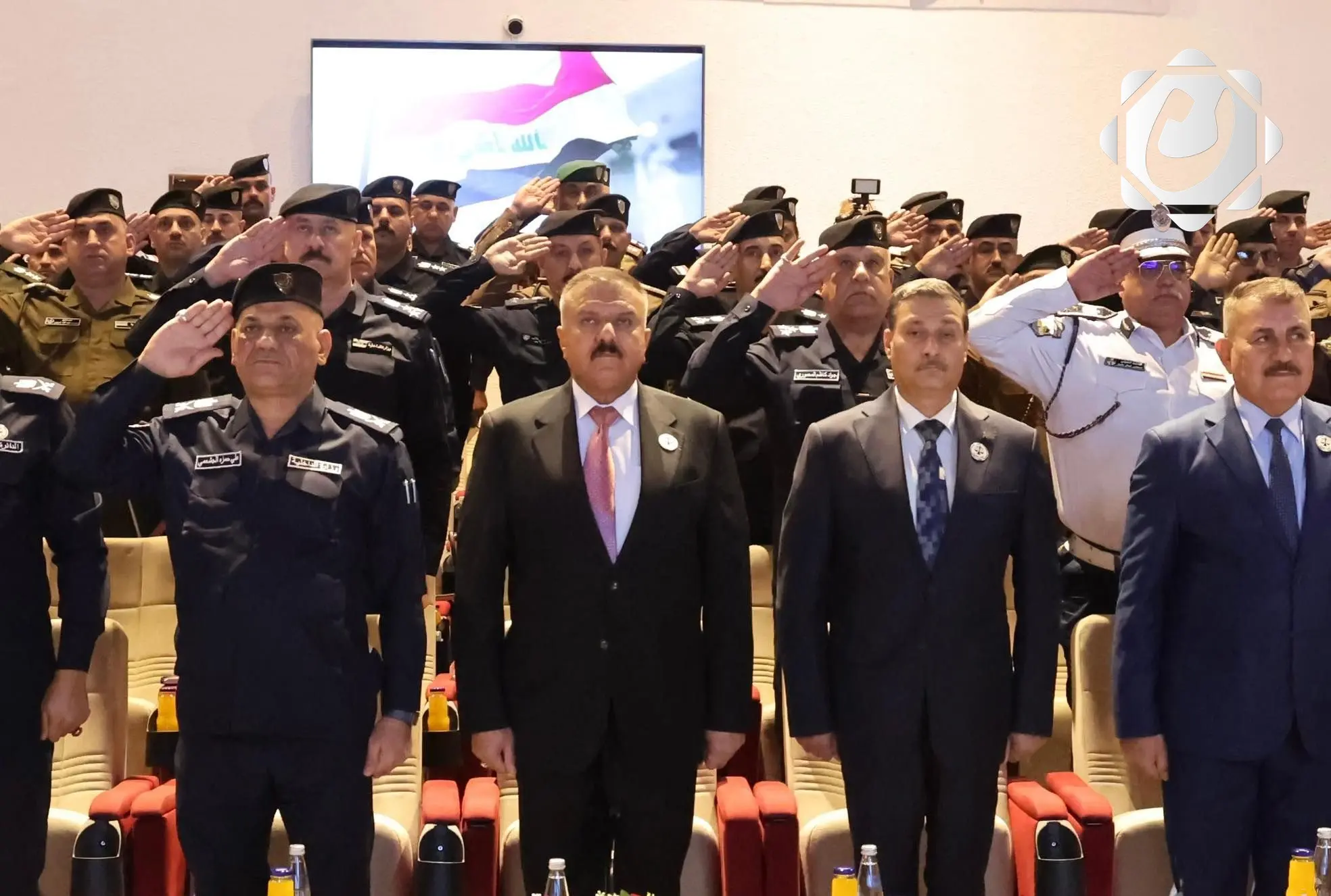 وزير الداخلية يؤكد على تطبيق القانون وتعزيز جهود مكافحة الفساد