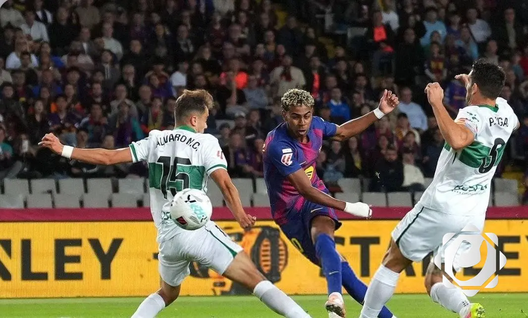 برشلونة يحقق فوزًا على إلتشي بثلاثة أهداف مقابل هدف