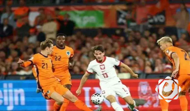 هولندا تواجه بولندا في مباراة حاسمة بتصفيات كأس العالم 2026