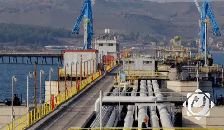 بارزاني: اتفاق تصدير نفط كردستان إلى ميناء جيهان التركي مهدد بالانهيار