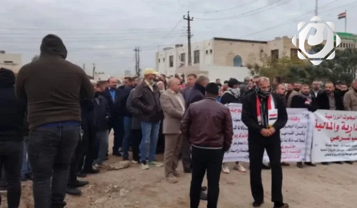 موظفو دائرة البحوث الزراعية ينظمون احتجاجًا للمطالبة بإقالة المدير العام