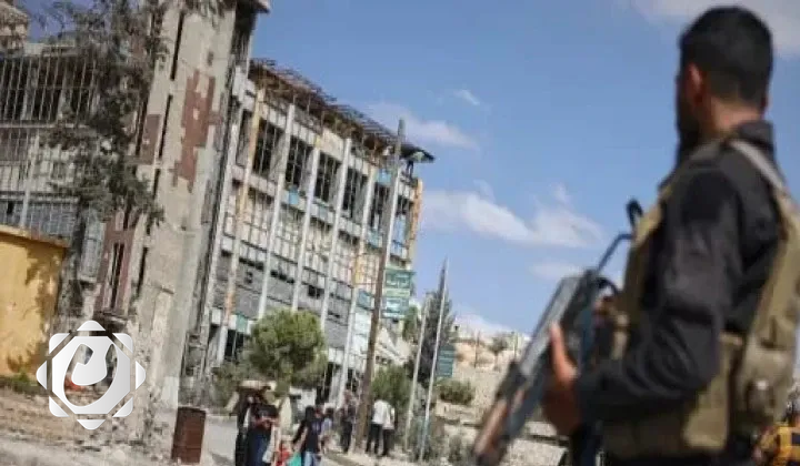 بريطانيا تحذر من تصعيد خطير شمال حلب وتدعو إلى تهدئة فورية