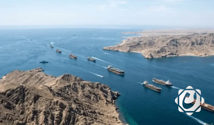 فرنسا تنفي إرسال سفن حربية إلى مضيق هرمز